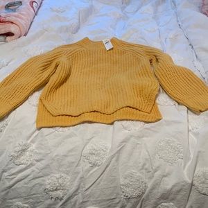 Old navy yellow sweater